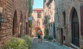 Couple pre-wedding photography in Faridabad garden location